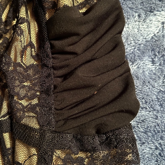 Black Lace Formal Evening Gown with Short Sleeves - Picture 7 of 11